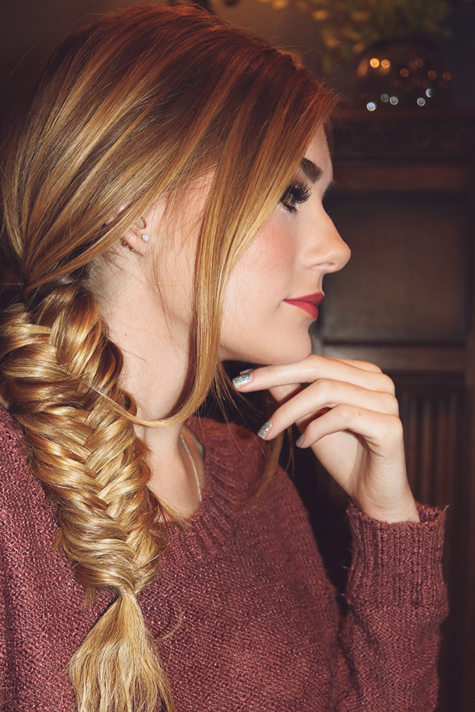 A messy fishtail side braid is a perfect weekend or casual look!