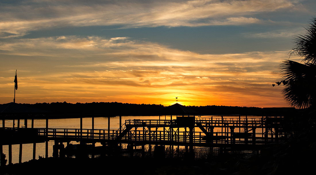 Things to do in Bluffton SC // Catch a sunset from the Oyster Factory Park