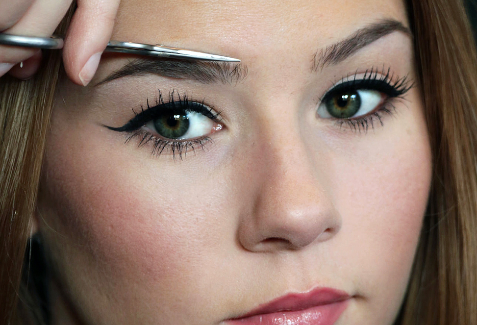 6 TIPS FOR PERFECT BOLD BROWS