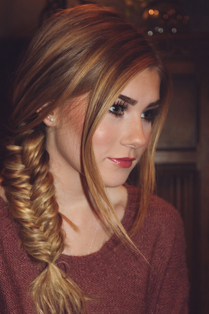 A messy fishtail side braid is a perfect weekend or casual look!