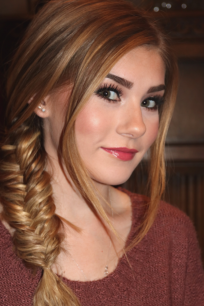 A messy fishtail side braid is a perfect weekend or casual look!