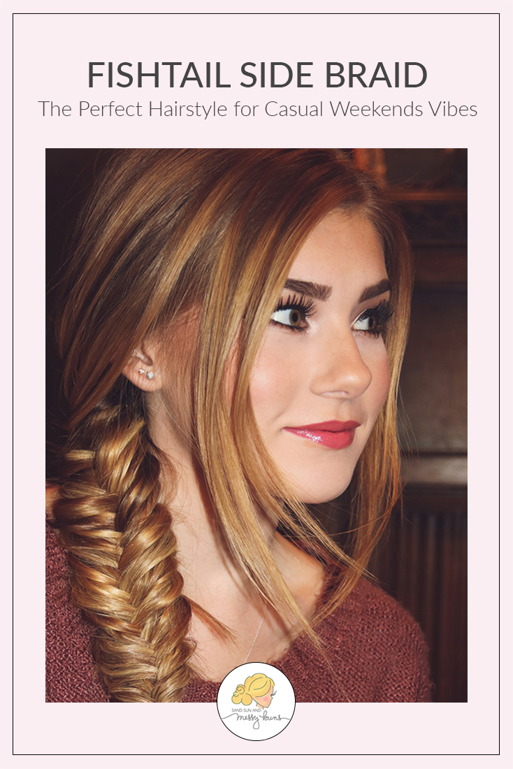 A messy fishtail side braid is perfect for a casual weekend look! #sidefishtailbraid #fishtailbraid