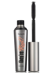 Benefit's "they're Real!" mascara is one of the best mascaras ever! It does a fantastic job of separating lashes so each one stands out, and it also darkens them in a way that looks beautiful but not overwhelming. The formula contains Vitamin B4 and Serine to keep lashes moisturized and healthy. #bestmascara #theyrereal #mascara
