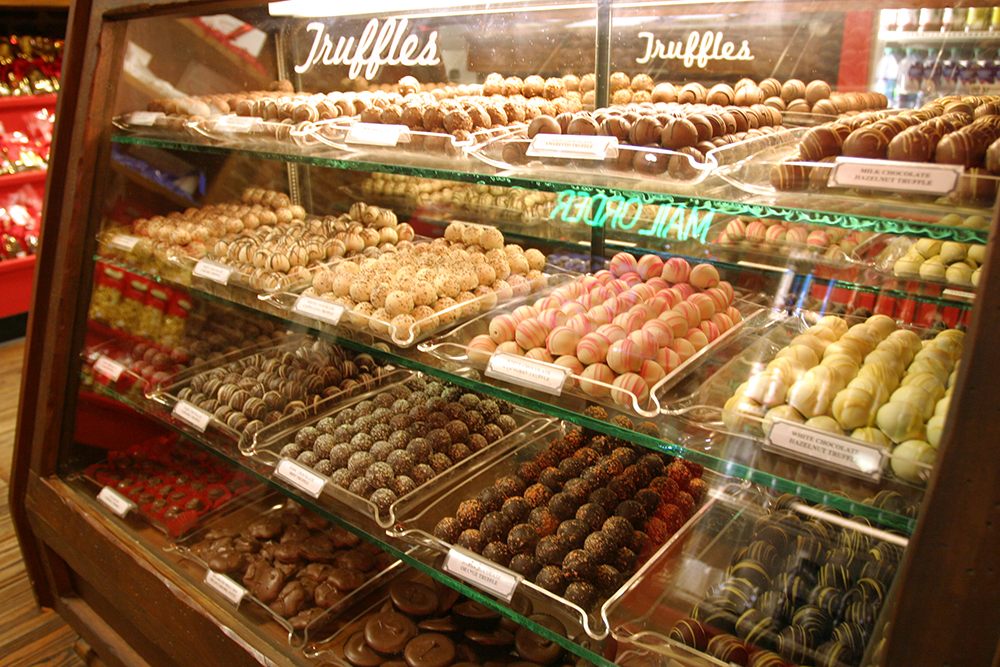 River Street Sweets Savannah GA: Visit them for a free sample of their world famous pralines, then watch candy being made from scratch inside the store. 