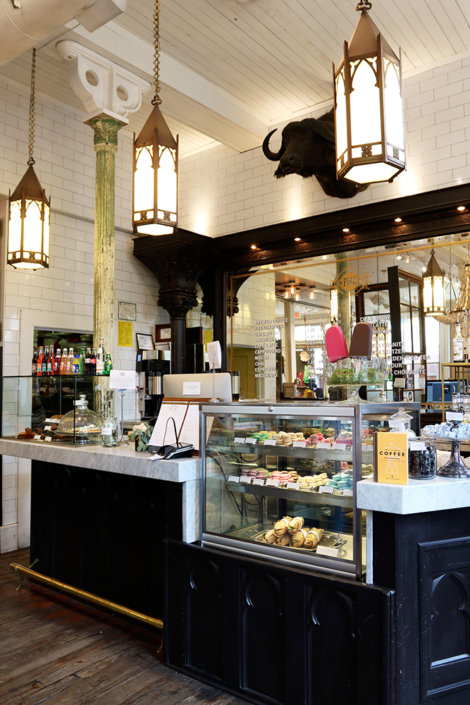 Savannah Shopping The Essential Guide to Broughton Street Sand Sun