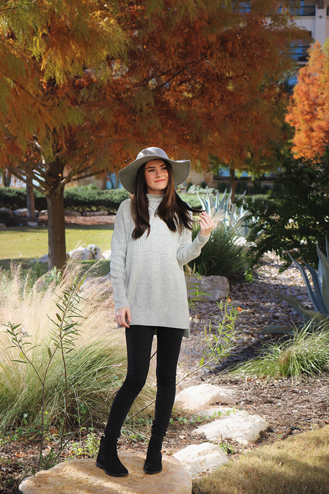 Floppy hat outfit inspiration