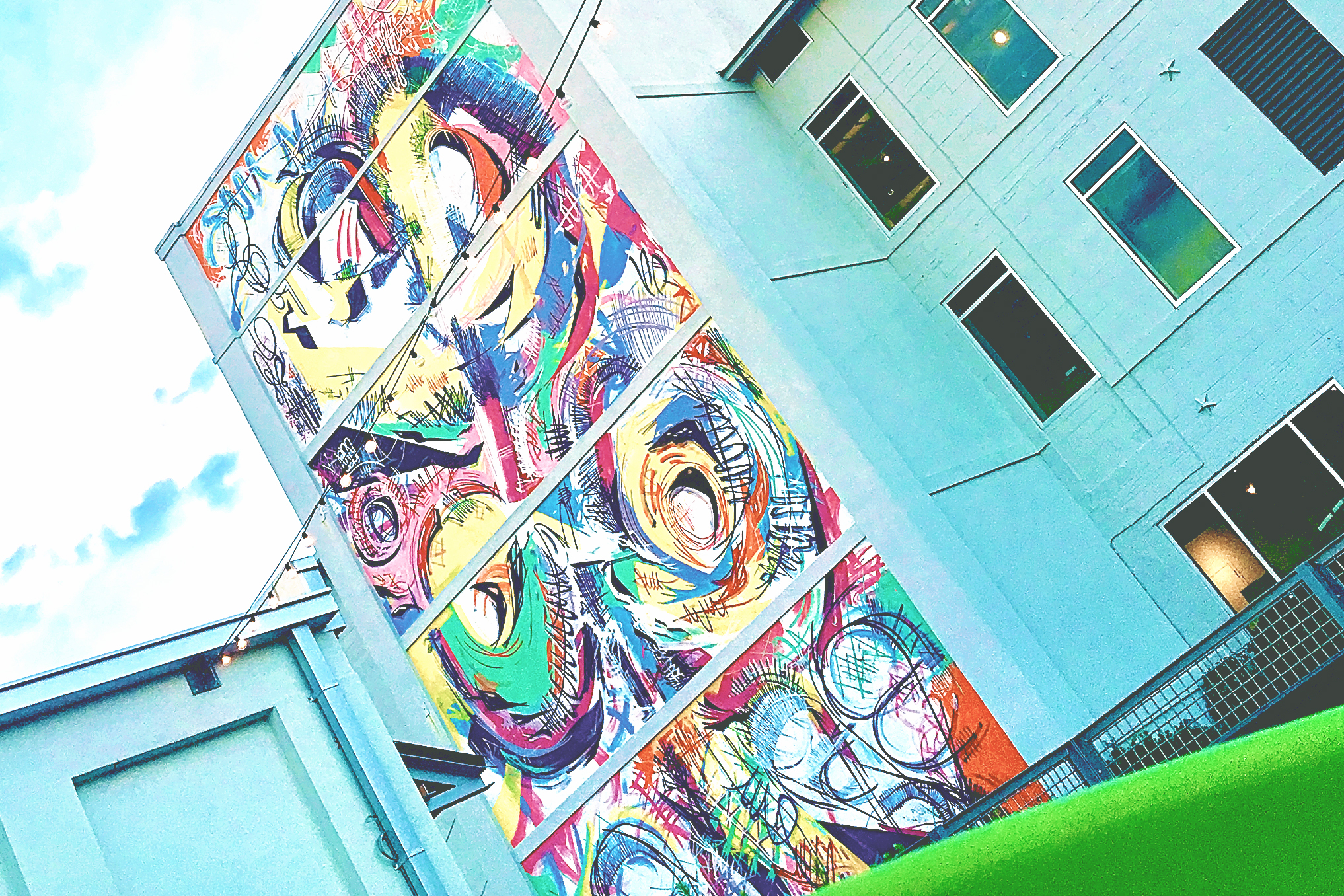 Savannah Mural Guide: SCAD's Montgomery Hall has one of the largest and most colorful murals in Savannah.