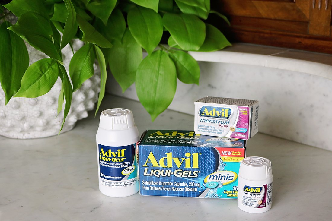 College Survival Kit Ideas: Download the FREE printable (no email sign-up necessary). I recommend including Advil® Liqui-Gels® minis because they're the same strength but smaller so they're easier to swallow [ad] #freeprintable #collegesurvivalkit #sponsored #AdvilRelief #CollectiveBias