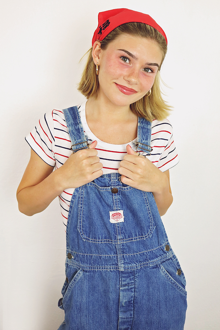 90s outfit 2025 with overalls